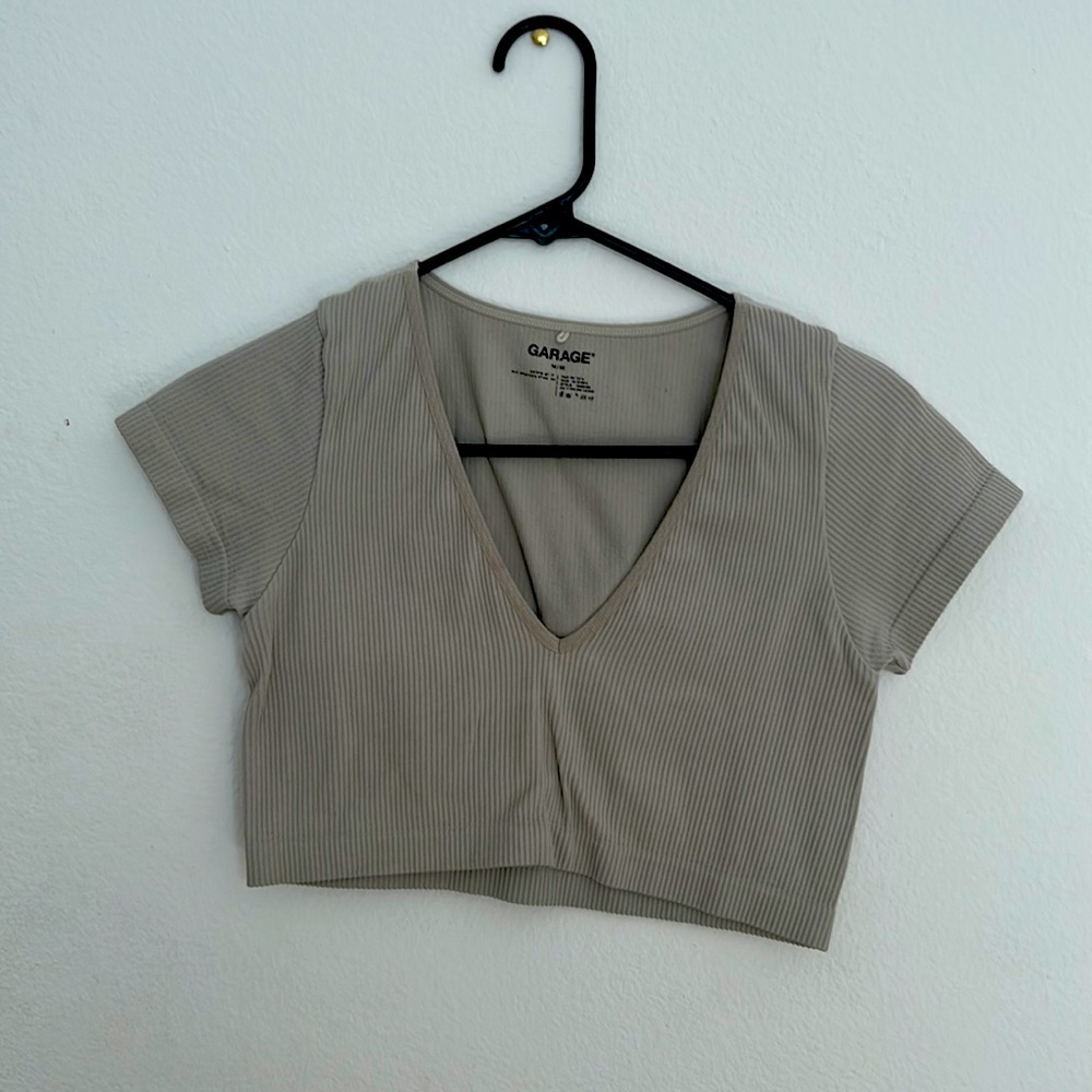 Garage fitted low cut t-shirt